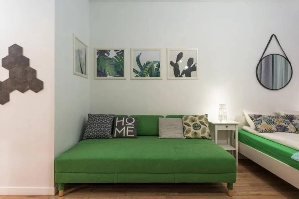 Cozy Modern Studio Green Apartment In Old Town Krasków Εξωτερικό φωτογραφία